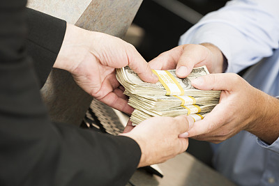 員工能否以未支付年休假工資為由辭職主張經(jīng)濟(jì)補(bǔ)償金？