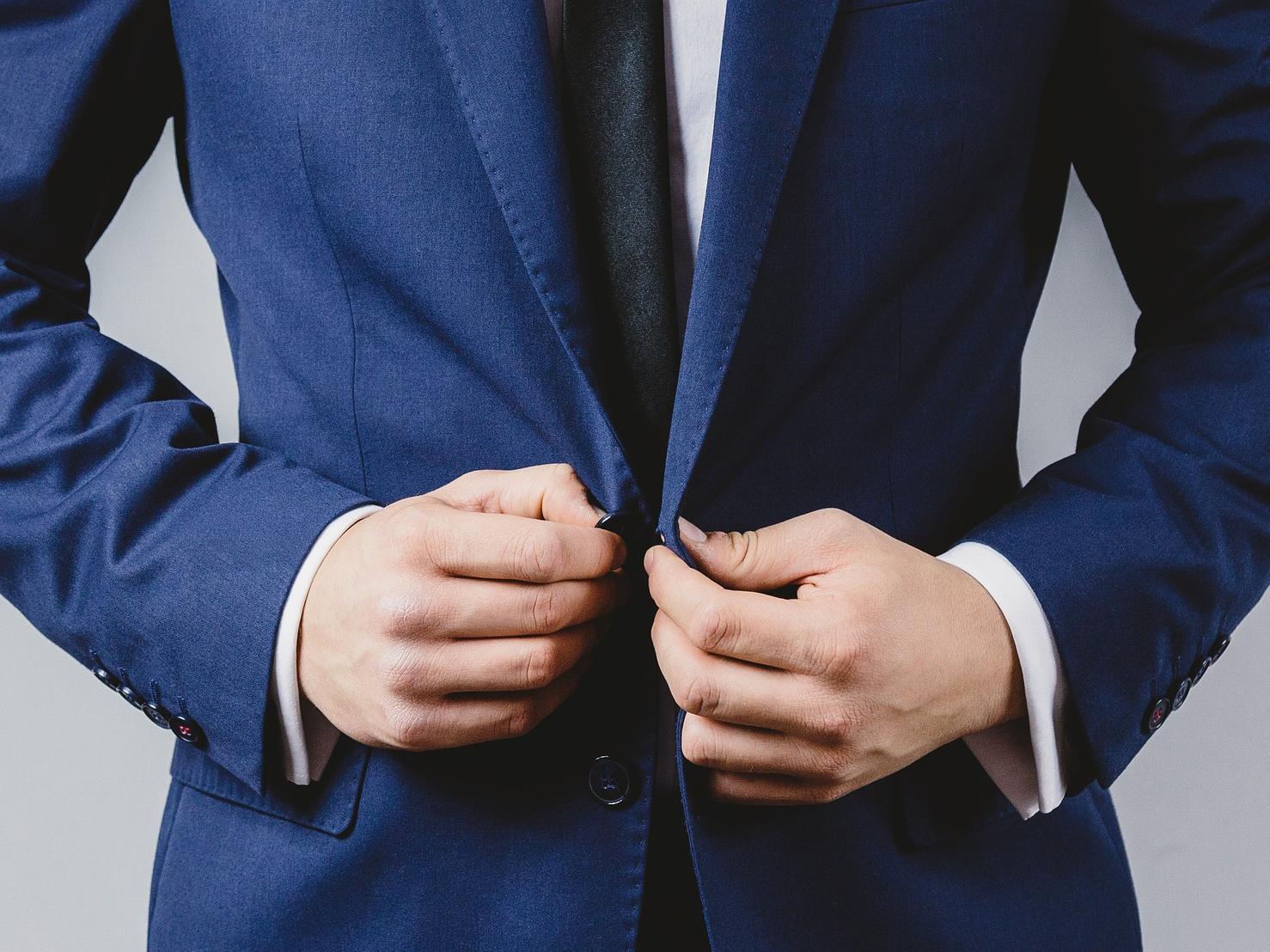 法律顧問律師費(fèi)一年多少？規(guī)模、經(jīng)驗(yàn)、服務(wù)內(nèi)容決定